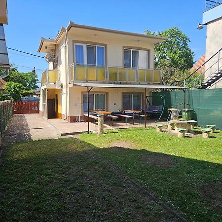 Hajdúszoboszló Ada 2 Apartmanhaz מראה חיצוני תמונה
