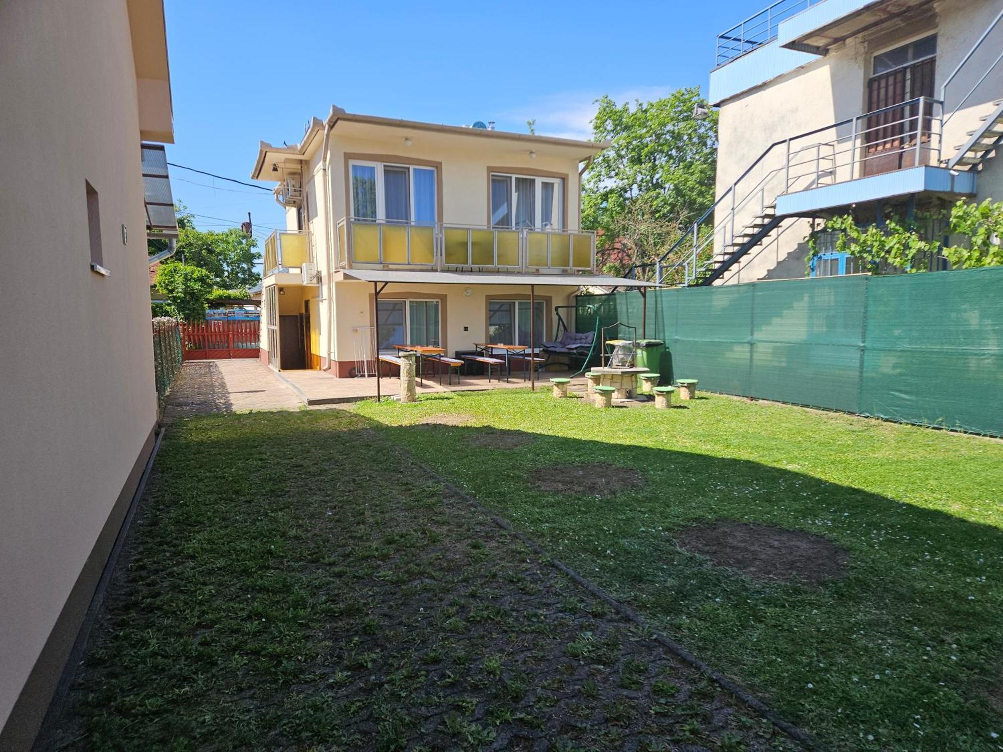 Hajdúszoboszló Ada 2 Apartmanhaz מראה חיצוני תמונה