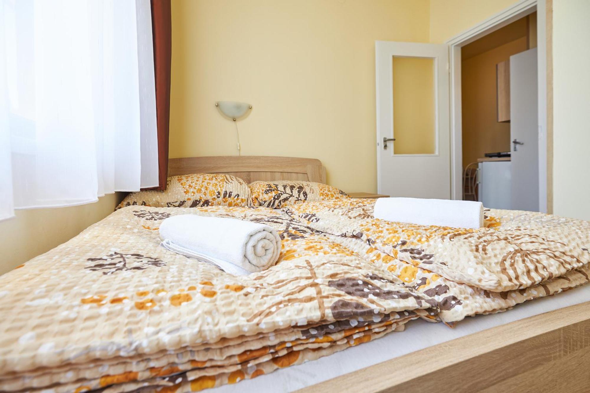 Hajdúszoboszló Ada 2 Apartmanhaz מראה חיצוני תמונה